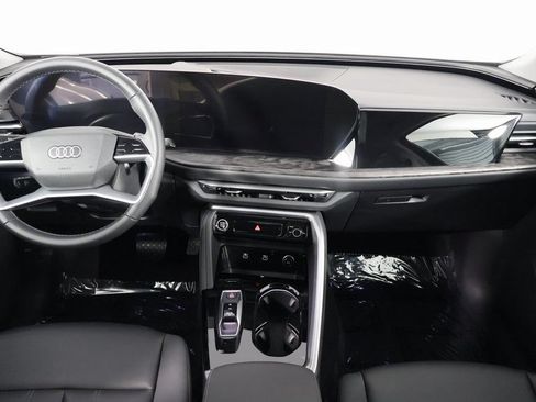 Used 2025 Audi Q5 Premium w/ Convenience Package AWD/4WD image 8