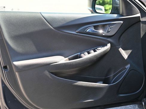 Used 2023 Chevrolet Malibu LT image 16