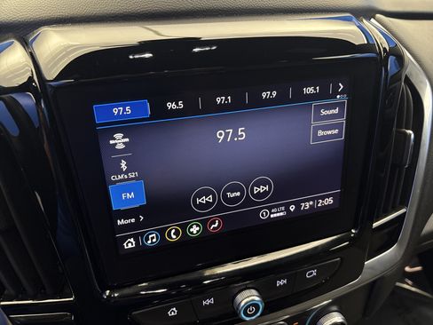 Used 2023 Chevrolet Traverse LT FWD image 19