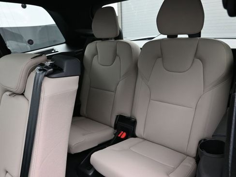 New 2026 Volvo XC90 B6 Plus image 10