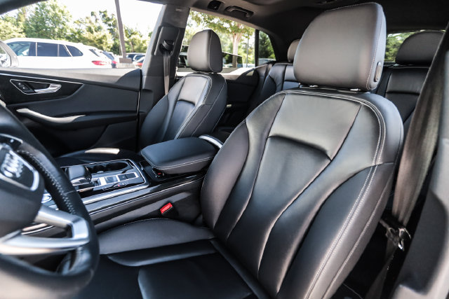 Used 2019 Audi Q8 Premium w/ Convenience Package AWD/4WD image 50