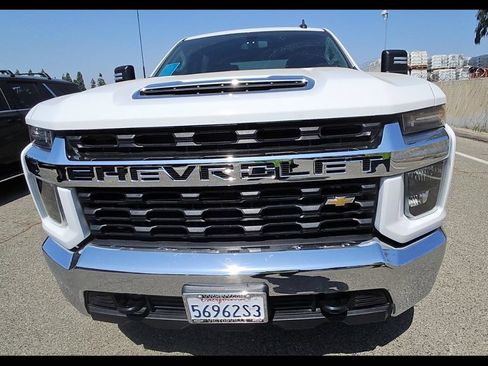 Used 2023 Chevrolet Silverado 2500 LT w/ Gooseneck/5TH Wheel Package AWD/4WD image 4