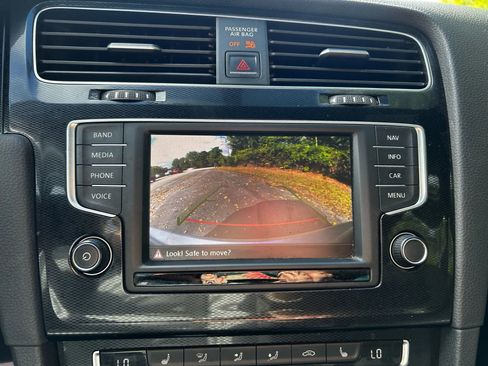 Used 2016 Volkswagen GTI Autobahn w/ Lighting Package (SEL) image 19