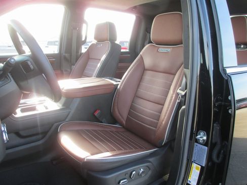 Certified 2024 GMC Sierra 3500 Denali Ultimate image 22