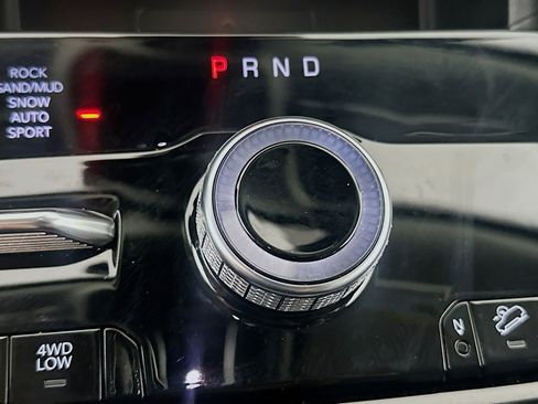 Used 2023 Jeep Grand Cherokee 4WD 4xe w/ Luxury Tech Group II image 25