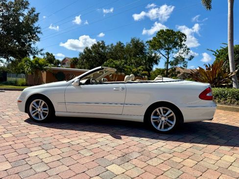 Used 2008 Mercedes-Benz CLK 350 Cabriolet image 4