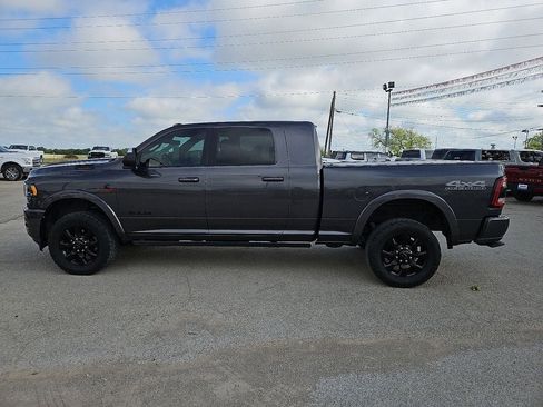 Used 2021 RAM 2500 Limited image 3