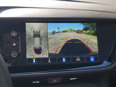 Used 2023 Buick Envision Avenir AWD/4WD image 25