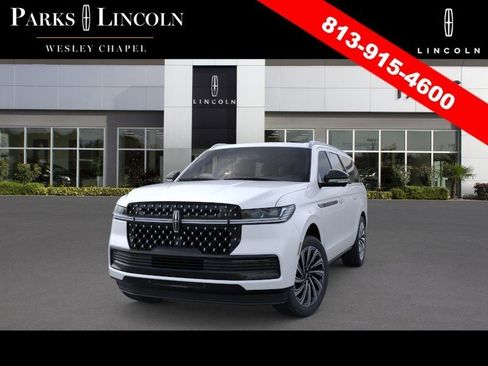 New 2026 Lincoln Navigator L Black Label AWD/4WD image 2