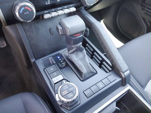 Used 2025 Toyota Tacoma TRD Off-Road AWD/4WD image 20