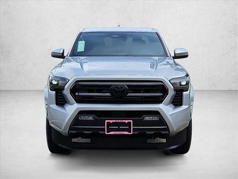 Used 2025 Toyota Tacoma SR5 AWD/4WD image 2
