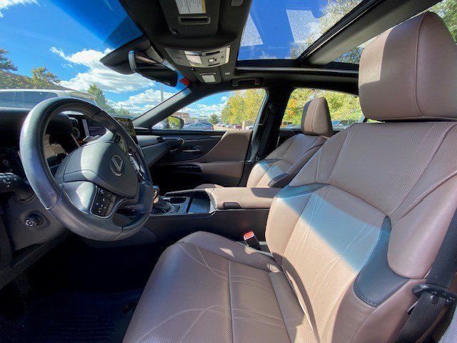 Used 2025 Lexus ES 350 Ultra Luxury w/ Accessory Package (Z1) FWD image 11