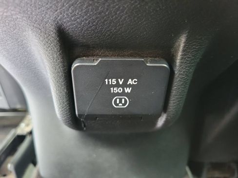 Used 2015 Jeep Cherokee Latitude FWD image 14