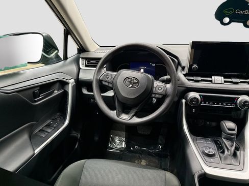 Used 2025 Toyota RAV4 LE image 23