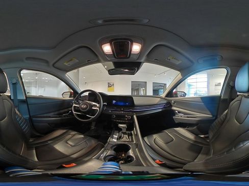 Used 2025 Hyundai Elantra Limited image 43