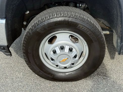 Used 2025 Chevrolet Silverado 3500 W/T w/ WT Convenience Package image 11