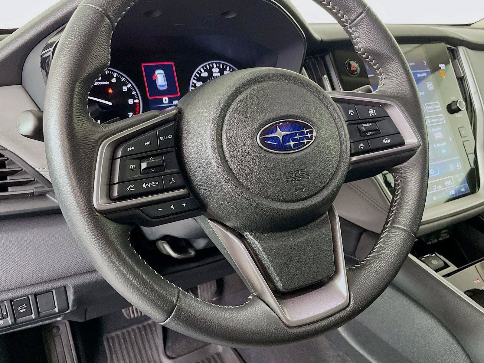 Used 2025 Subaru Outback Premium AWD/4WD image 15