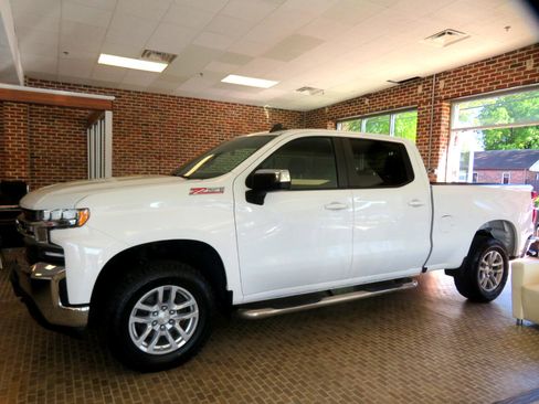 Used 2019 Chevrolet Silverado 1500 LT w/ Z71 Off-Road Package image 70