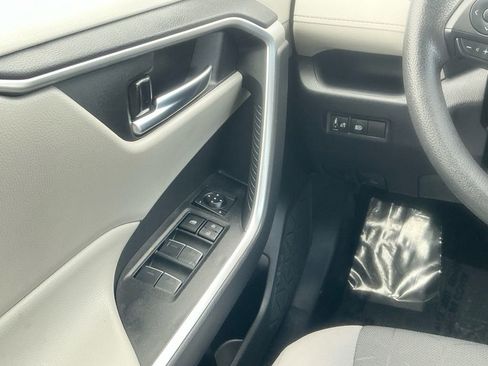 Used 2024 Toyota RAV4 XLE image 19