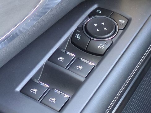 New 2025 Ford Expedition Max Platinum w/ Driver's Package image 24