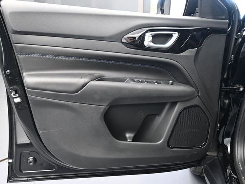 New 2026 Jeep Compass Latitude image 22