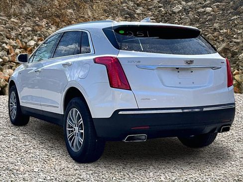 Used 2017 Cadillac XT5 Luxury w/ Driver Awareness Package AWD/4WD image 11