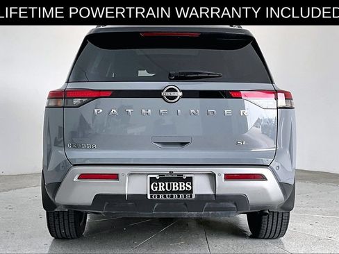 Used 2024 Nissan Pathfinder SL w/ SL Premium Package FWD image 5