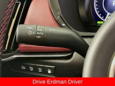 Used 2025 MAZDA CX-70 Plug-In Hybrid w/ Premium Plus AWD/4WD image 15