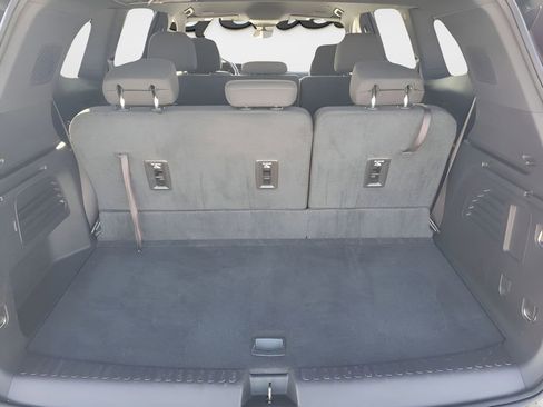 Used 2025 GMC Acadia Elevation image 22