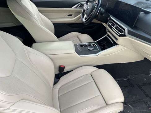 Used 2024 BMW 430i Coupe w/ Premium Package RWD image 9