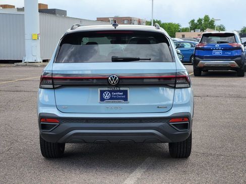 Used 2025 Volkswagen Taos SE AWD/4WD image 6