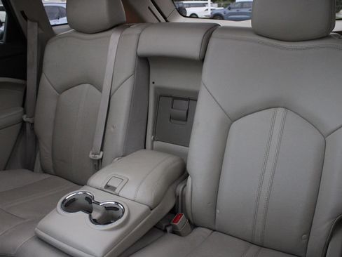 Used 2011 Cadillac SRX Luxury FWD image 22