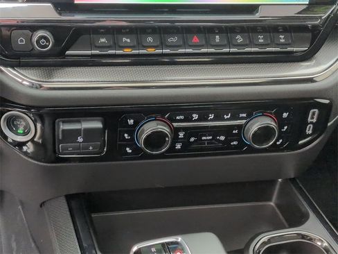 Used 2025 Chevrolet Silverado 1500 ZR2 w/ Technology Package image 12