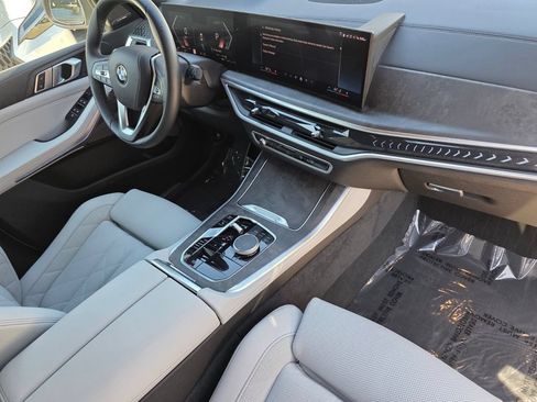 Certified 2024 BMW X5 sDrive40i w/ Premium Package RWD image 32