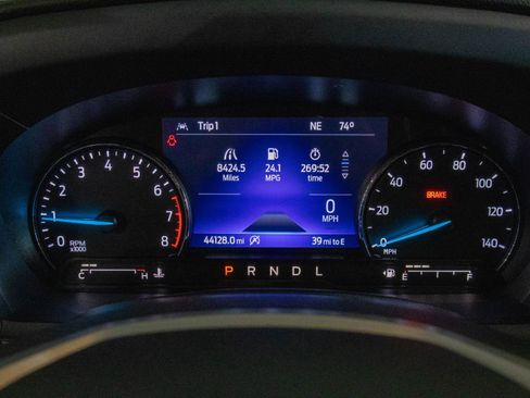 Used 2023 Ford Explorer XLT w/ Equipment Group 202A image 14