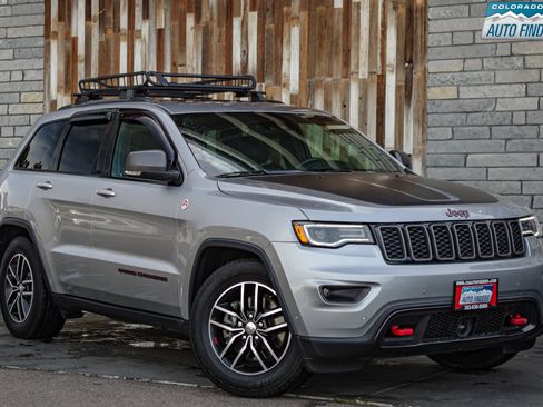 Used 2018 Jeep Grand Cherokee Trailhawk w/ Trailhawk Luxury Group image 9