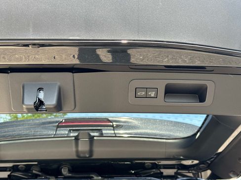 New 2026 Lexus LX 700h Luxury AWD/4WD image 12