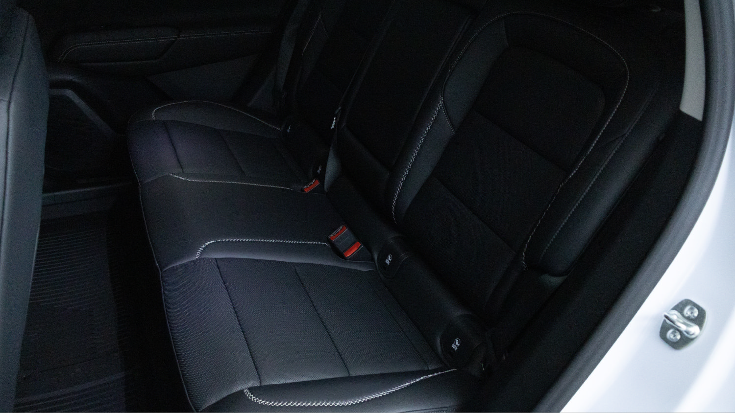 Used 2027 GMC Terrain Denali w/ LPO, Floor Liner Package AWD/4WD image 25
