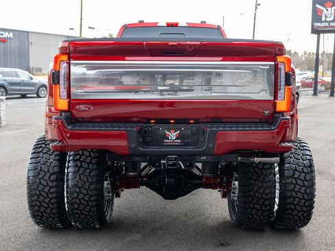 Used 2025 Ford F450 Platinum w/ Platinum Plus Package image 34