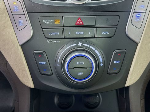 Used 2016 Hyundai Santa Fe Sport 2.0T w/ Option Group 05 FWD image 16