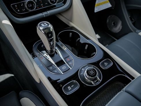 New 2025 Bentley Bentayga image 29