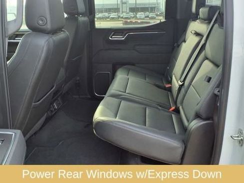 Used 2025 GMC Sierra 1500 SLT AWD/4WD image 18