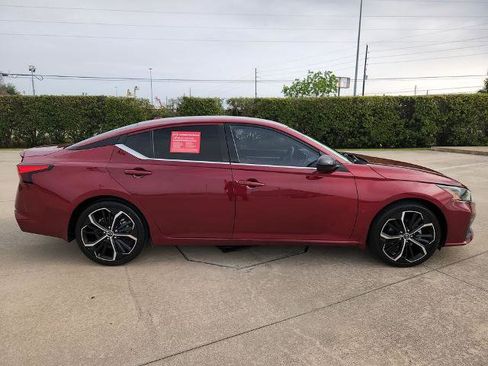 Certified 2023 Nissan Altima 2.5 SR FWD image 4