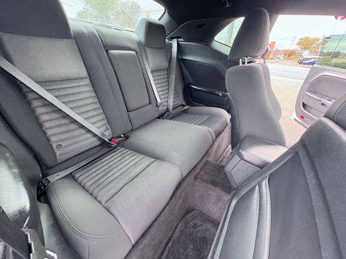 Used 2012 Dodge Challenger R/T w/ Electronics Convenience Group image 27