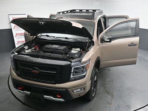 Used 2021 Nissan Titan PRO-4X w/ Pro-4x Convenience Package image 43