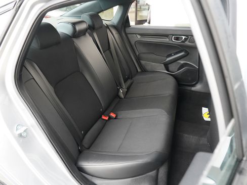 Used 2023 Honda Civic Sport image 34