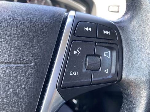 Used 2017 Volvo S60 T5 Dynamic w/ Vision Package FWD image 11