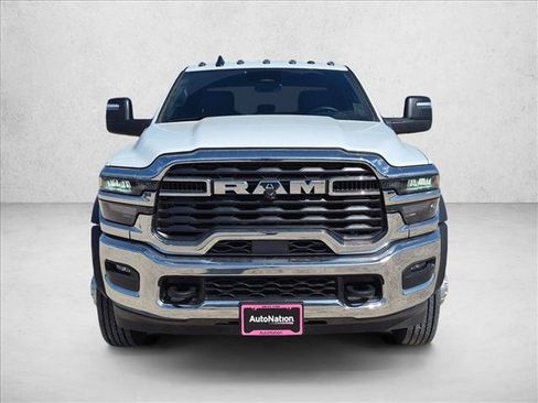 New 2026 RAM 5500 Tradesman w/ Chrome Appearance Group AWD/4WD image 3