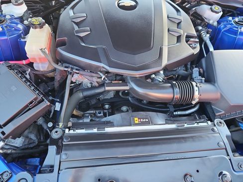 Used 2023 Chevrolet Camaro LT RWD image 15