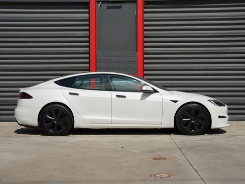 Used 2022 Tesla Model S AWD/4WD image 4